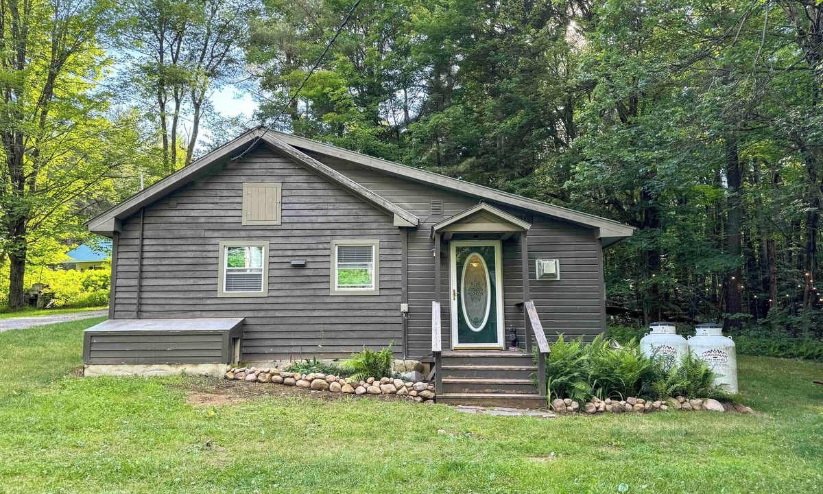 Brantingham Cottage | 1 Mi to Brantingham Lake: New York Getaway!