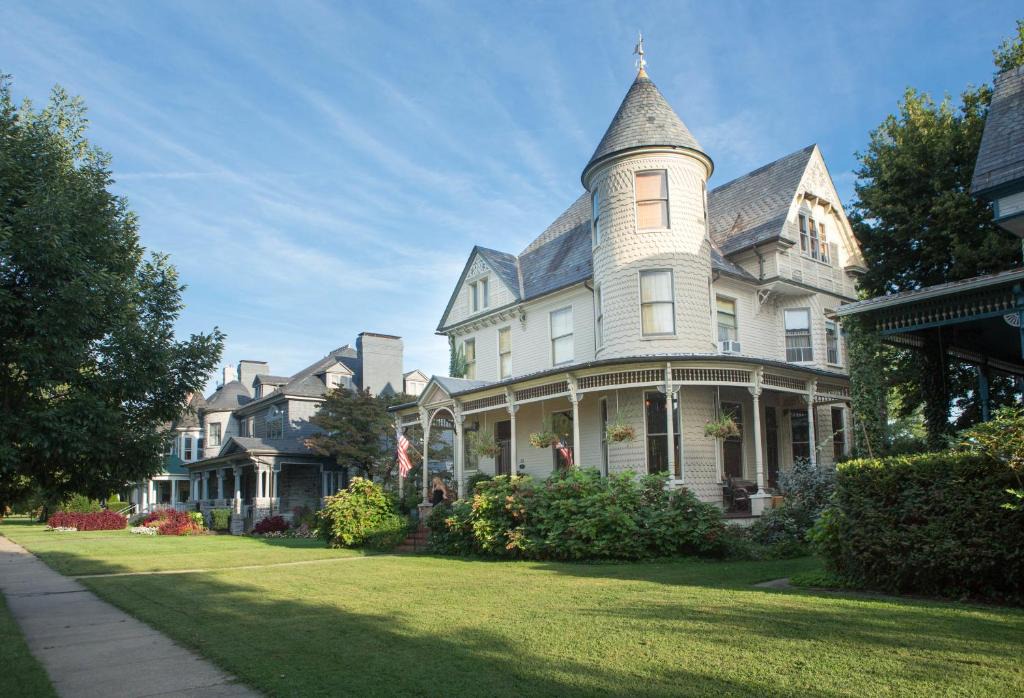 Frederick Bed & Breakfast | 10 Clarke