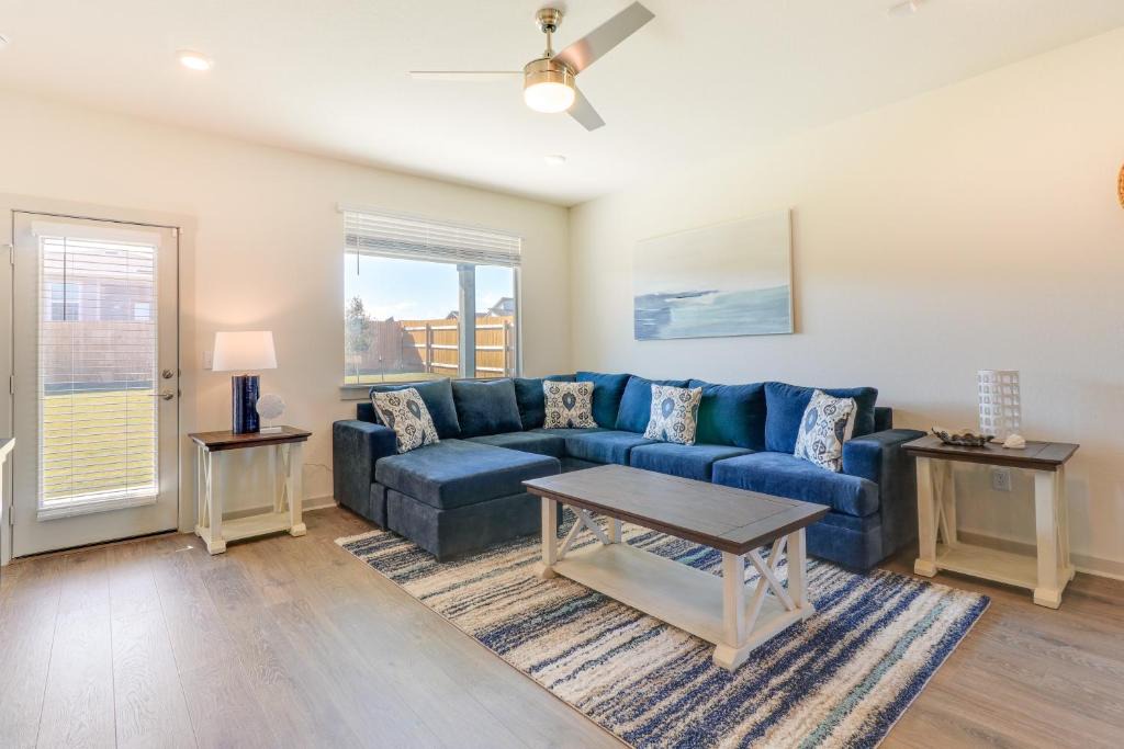 McNeil House | 10 Mi to Dtwn Bright Austin Gem with Pool Access