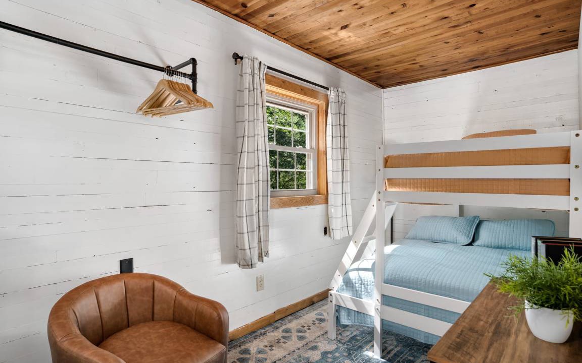 Arthur Ski Chalet | 104 m² Chalet ∙ 2 bedrooms ∙ 6 guests