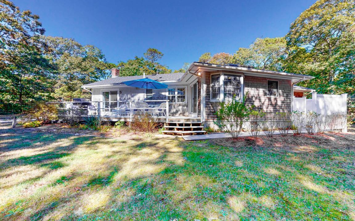 North Eastham House | 122 m² House ∙ 4 bedrooms ∙ 8 guests