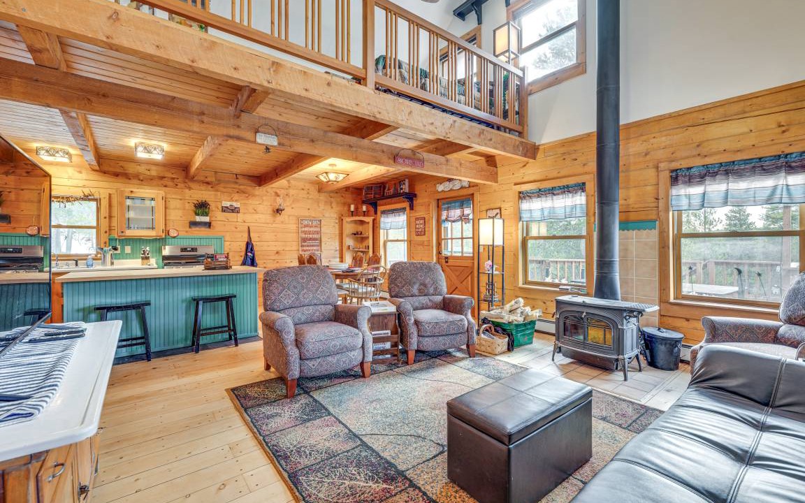 Black Hawk House | 169 m² House ∙ 2 bedrooms ∙ 6 guests