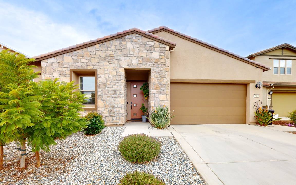Elk Grove House | 181 m² House ∙ 2 bedrooms ∙ 6 guests