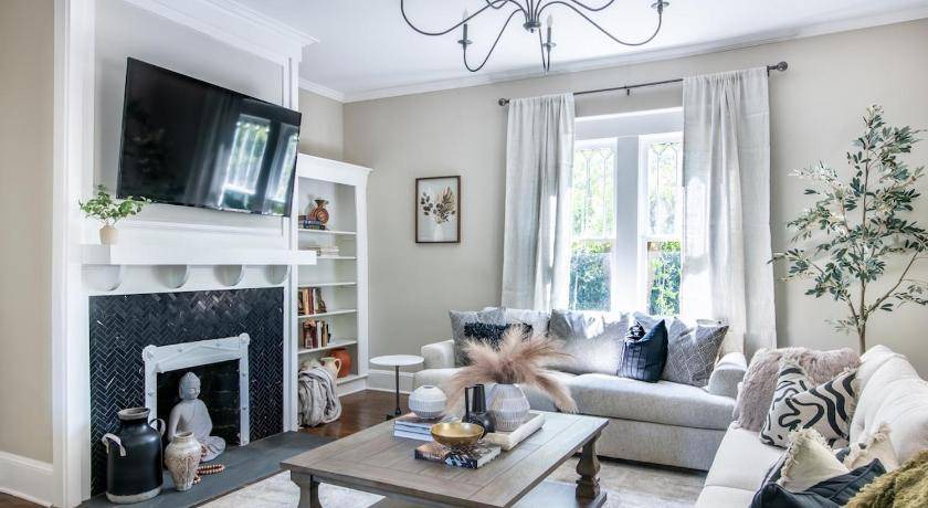 Birmingham House | 199 m² House ∙ 4 bedrooms ∙ 14 guests