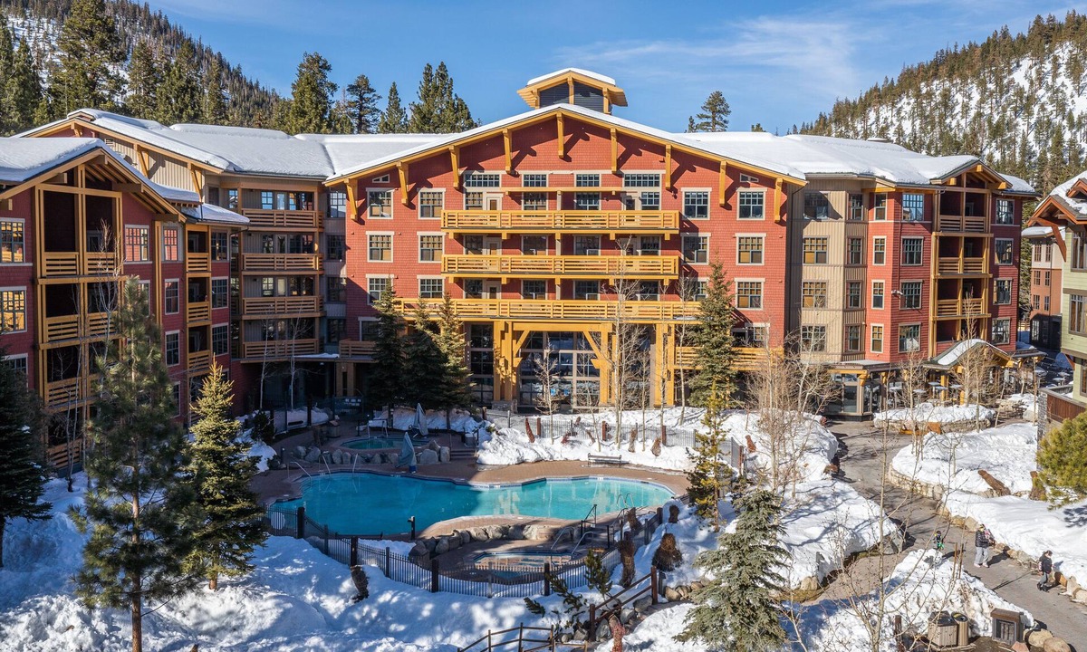Mammoth Lakes Condo | 2 BR 2BA Luxury Condo in The Village Lodge, Grand Sierra Lodge, STEPS to Gondola