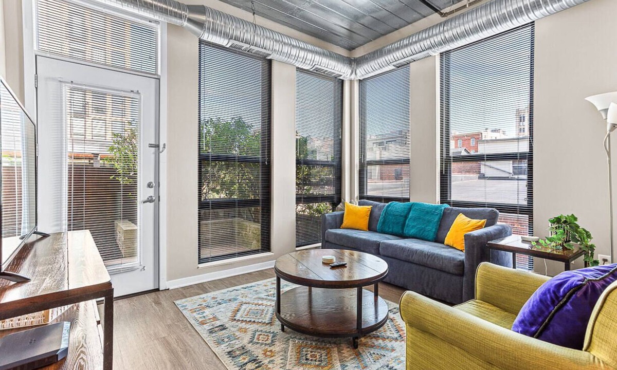 Old West Side Apartment | 2 Separate 2BR Units Near Big House & Downtown