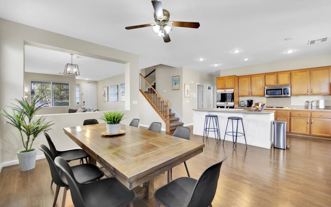 Henderson House | 218 m² House ∙ 4 bedrooms ∙ 10 guests