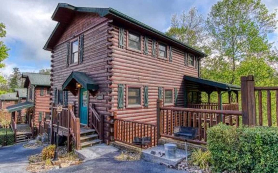 Hemlock Hills Apartment | 222 m² Apartment ∙ 4 bedrooms ∙ 18 guests