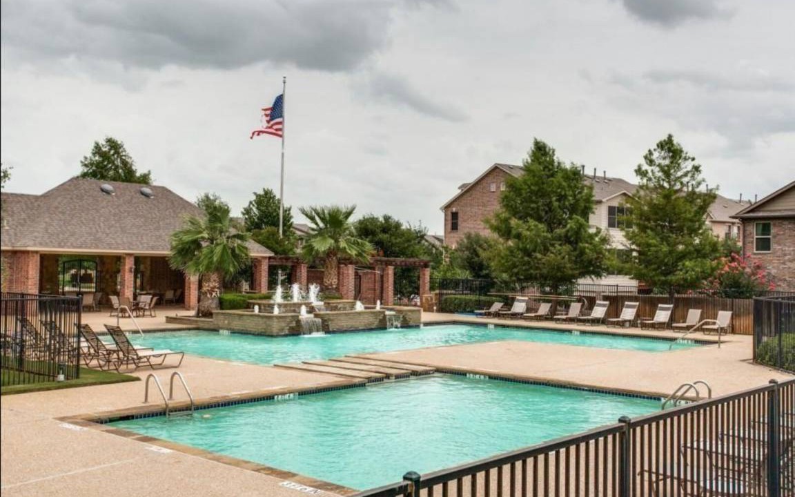 Lewisville Condo | 223 m² Condo ∙ 2 bedrooms ∙ 2 guests