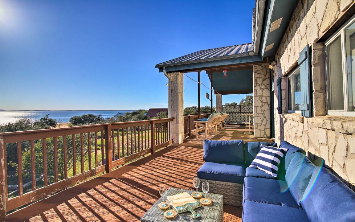 Burnet House | 232 m² House ∙ 3 bedrooms ∙ 6 guests