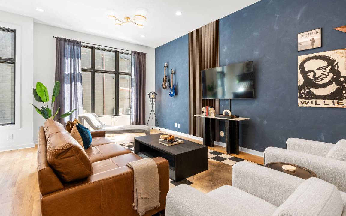 Midtown House | 246 m² House ∙ 4 bedrooms ∙ 8 guests
