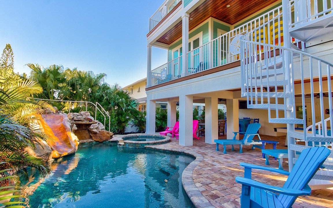 Bradenton Beach House | 263 m² House ∙ 4 bedrooms ∙ 12 guests