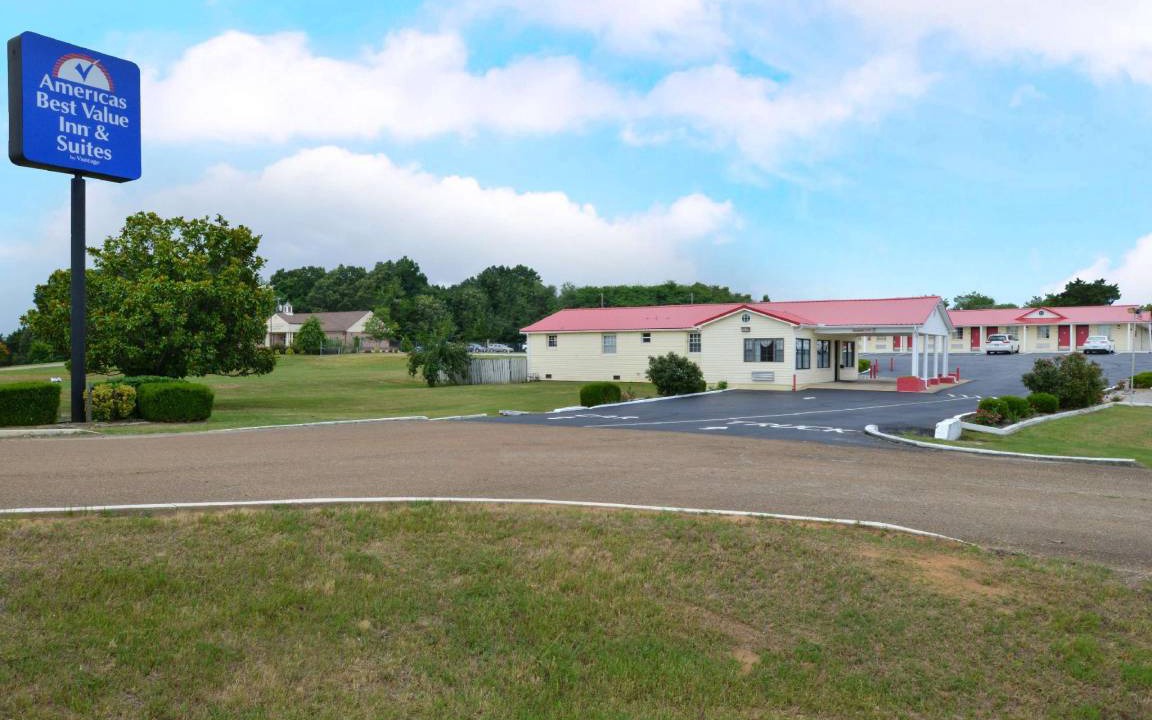 Parkers Crossroads Hotel | 27 m² Motel ∙ 127 guests
