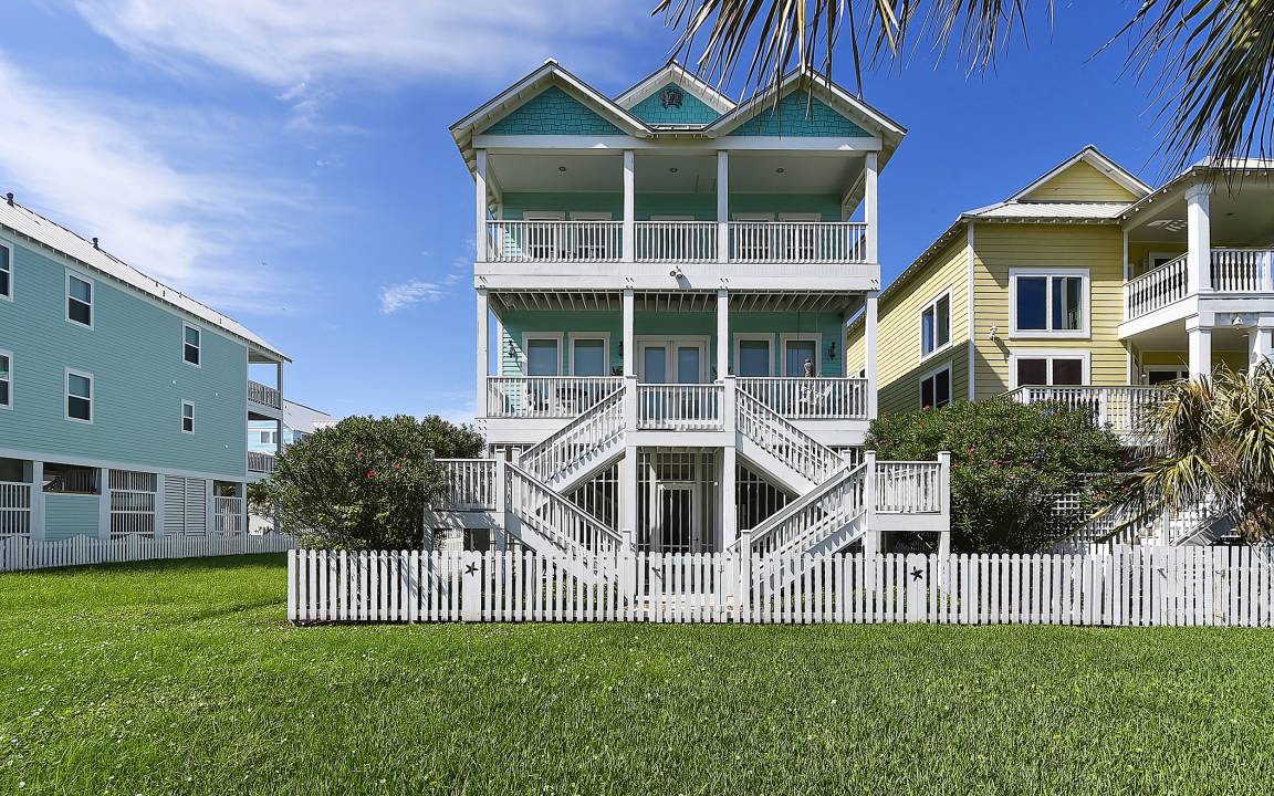 Neptune Sanctuary | Beachside Village