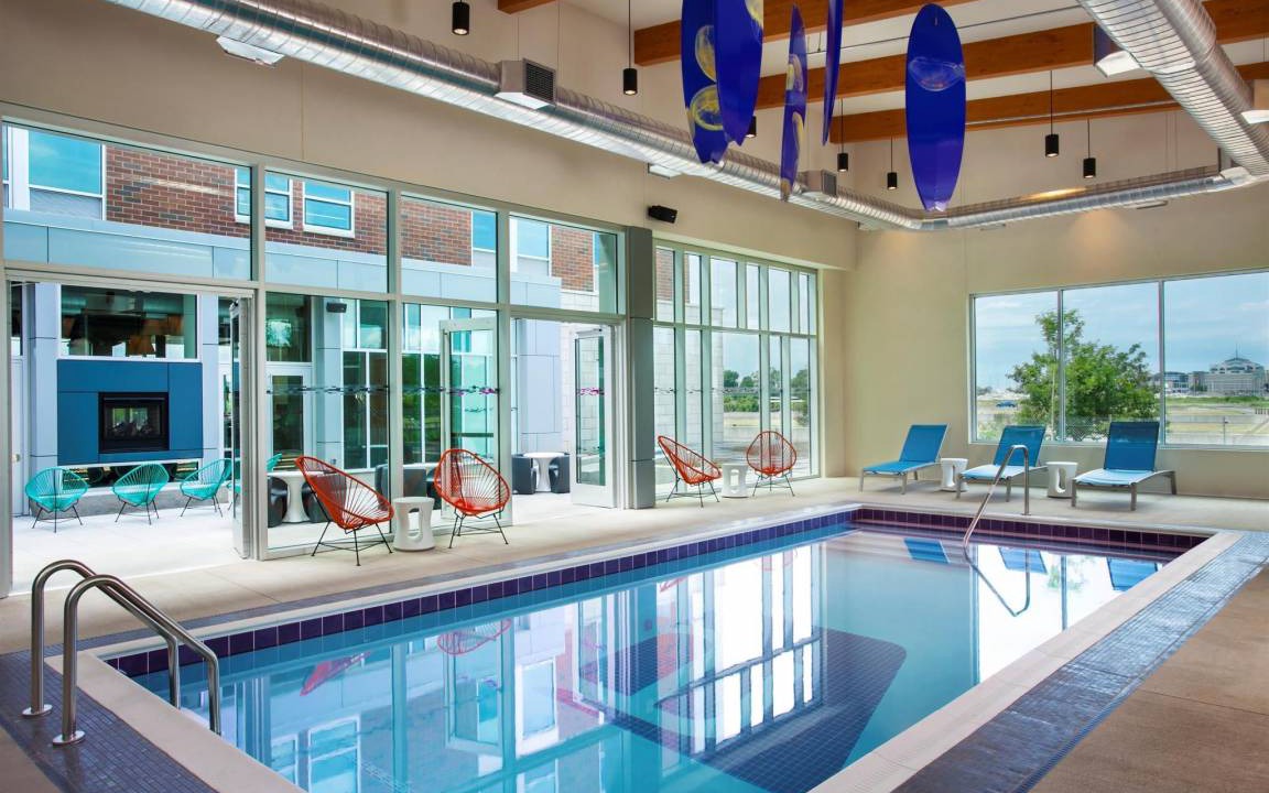 Lakefront Hotel | 29 m² Hotel ∙ 127 guests