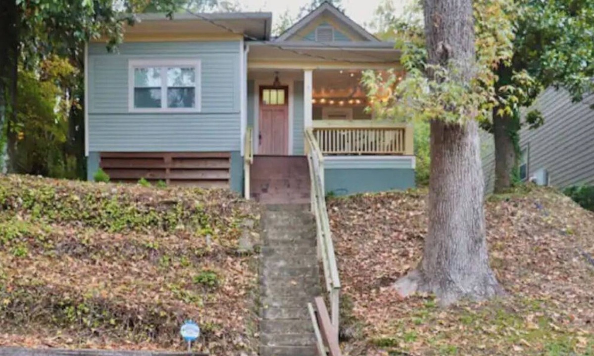 North Chattanooga House | 3/2Ba "Treehouse" North Chatt .5m downtown/frazier
