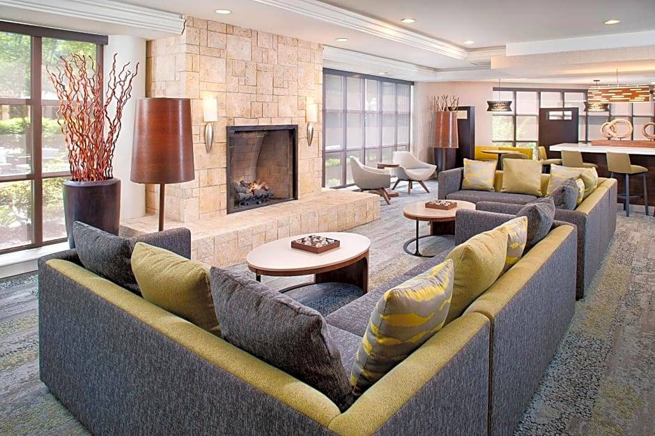 Bryant Pattengill East Hotel | 3-Star Hotel ∙ Courtyard Ann Arbor