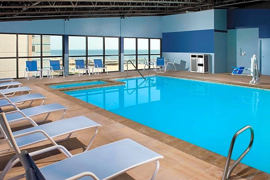 Northeast Virginia Beach Hotel | 3-Star Hotel ∙ Four Points by Sheraton Virginia Beach Oceanfront