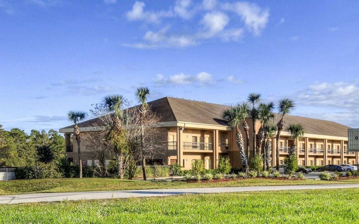 North Weeki Wachee Hotel | 30 m² Hotel ∙ 127 guests