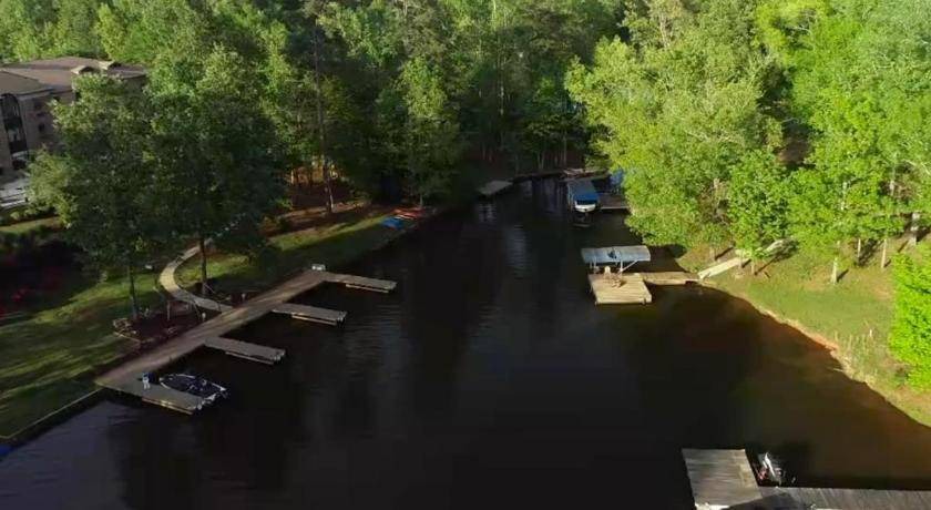 Misty River Cabin | 30 m² Lodge ∙ 2 bedrooms ∙ 127 guests