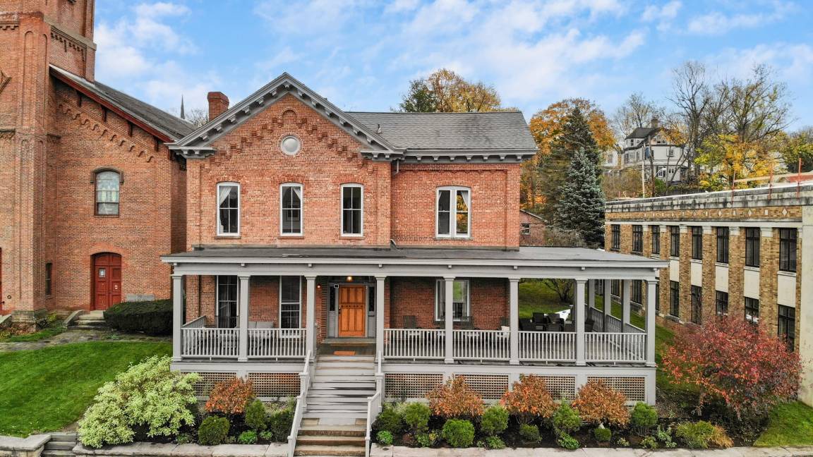Catskill House | 334 m² House ∙ 5 bedrooms ∙ 10 guests