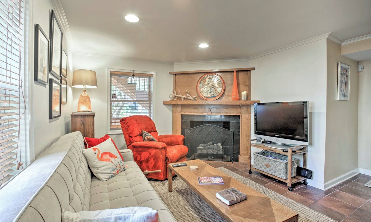 Broadmoor Apartment | 4 Mi to French Quarter: NOLA Apt w/Garden Patio