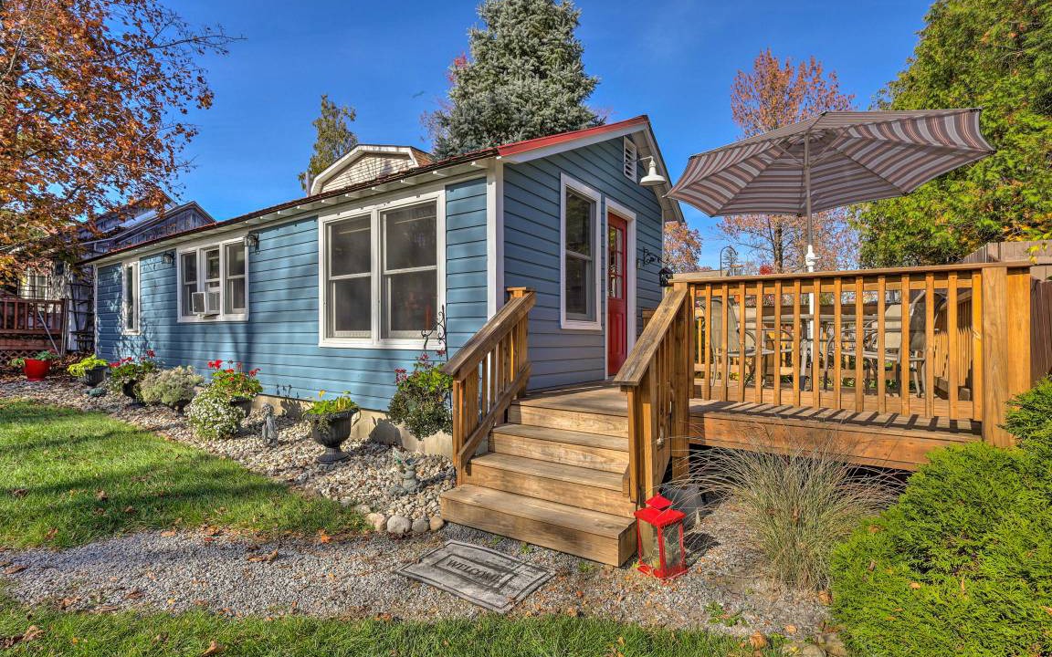 Bolton Landing Cottage | 46 m² Cabin ∙ 1 bedroom ∙ 2 guests