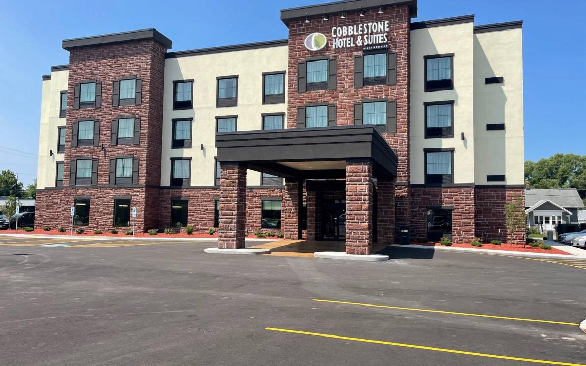 Little Chute Hotel | 51 m² Hotel ∙ 127 guests