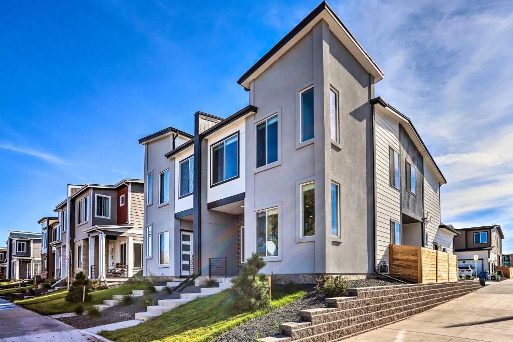 Dupont House | 6 Mi to Dtwn Denver Townhome with Patio!
