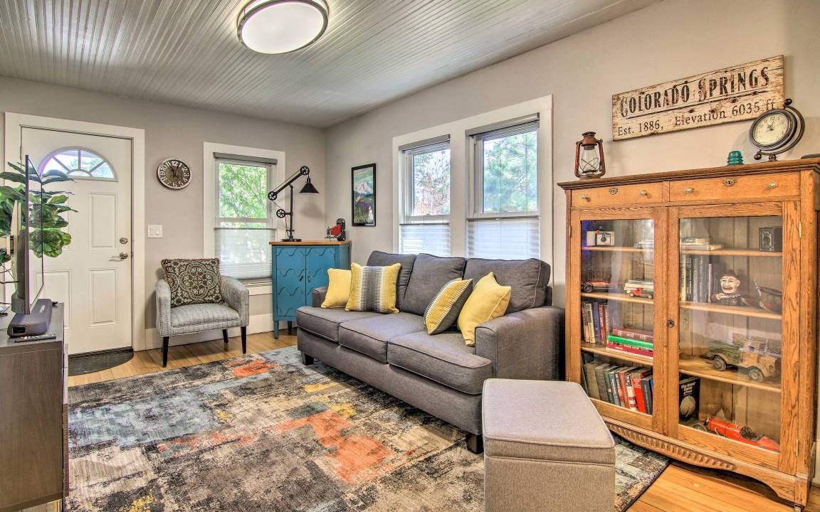 Downtown Colorado Springs Cottage | 60 m² Cabin ∙ 1 bedroom ∙ 4 guests