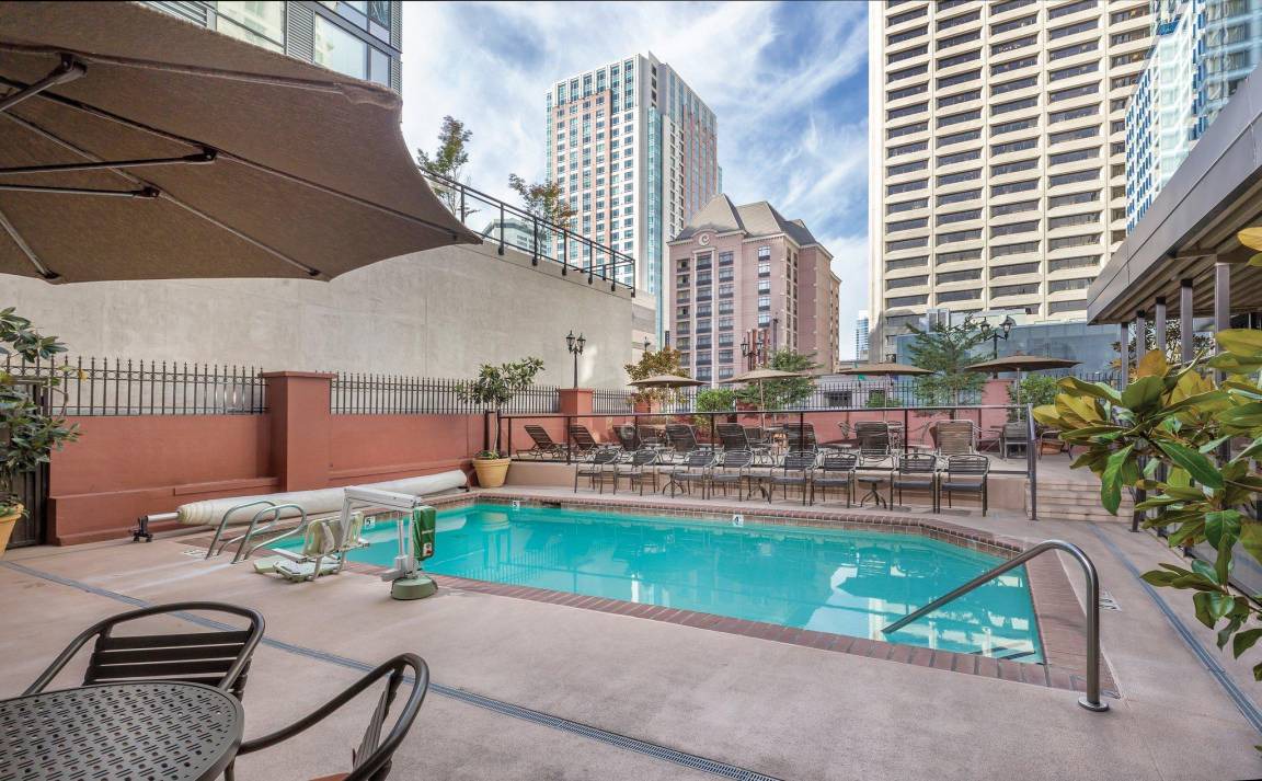 Downtown Seattle Hotel | 70 m² Hotel ∙ 127 guests