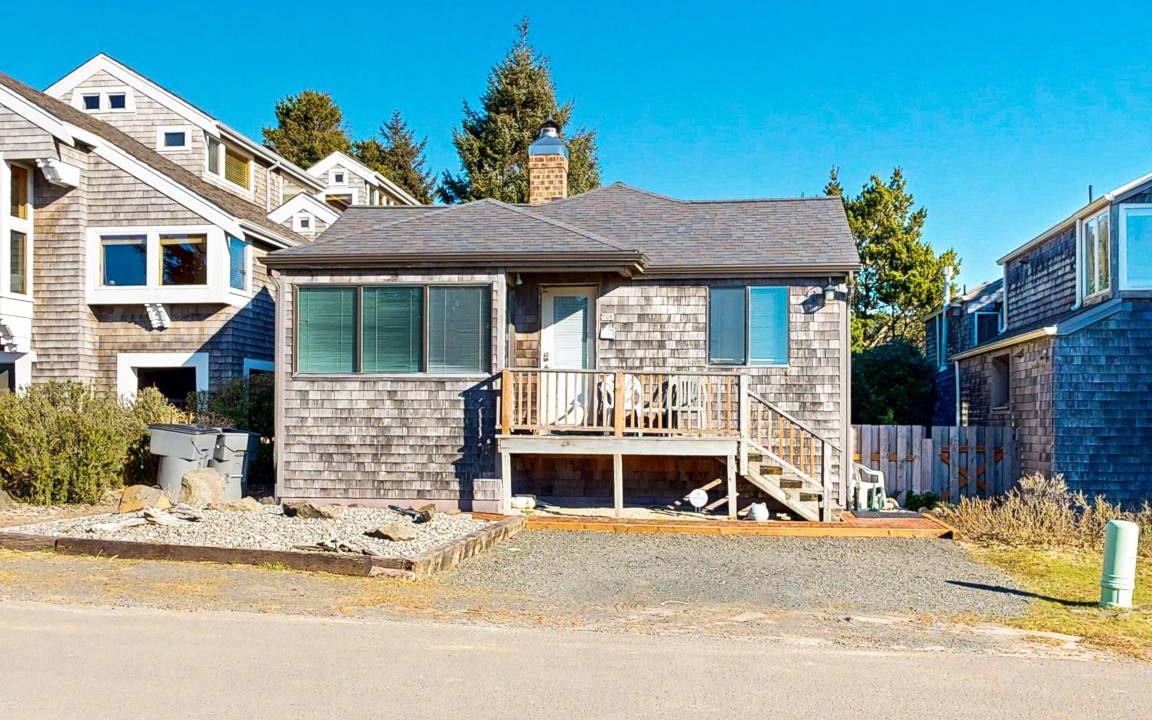 Cannon Beach Cottage | 75 m² Cabin ∙ 2 bedrooms ∙ 6 guests