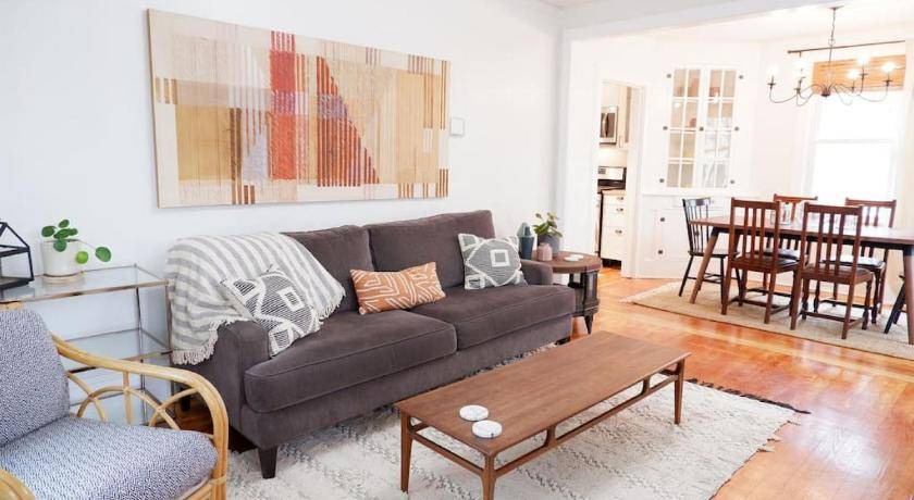 Earlewood House | 83 m² House ∙ 2 bedrooms ∙ 5 guests