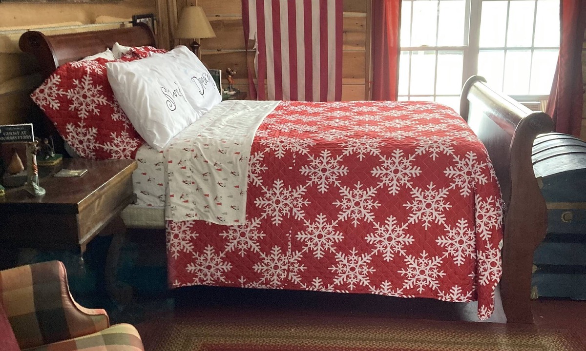 Winchester Cabin | A very rustic converted pole barn unique cozy cabin