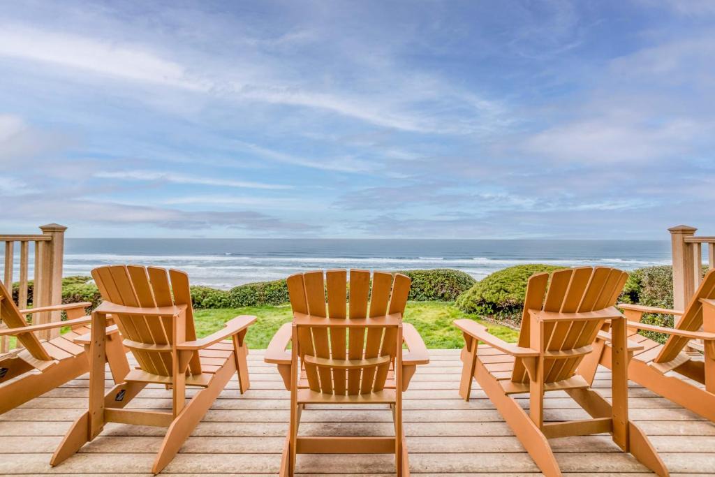 South Beach House | A Whale of a View