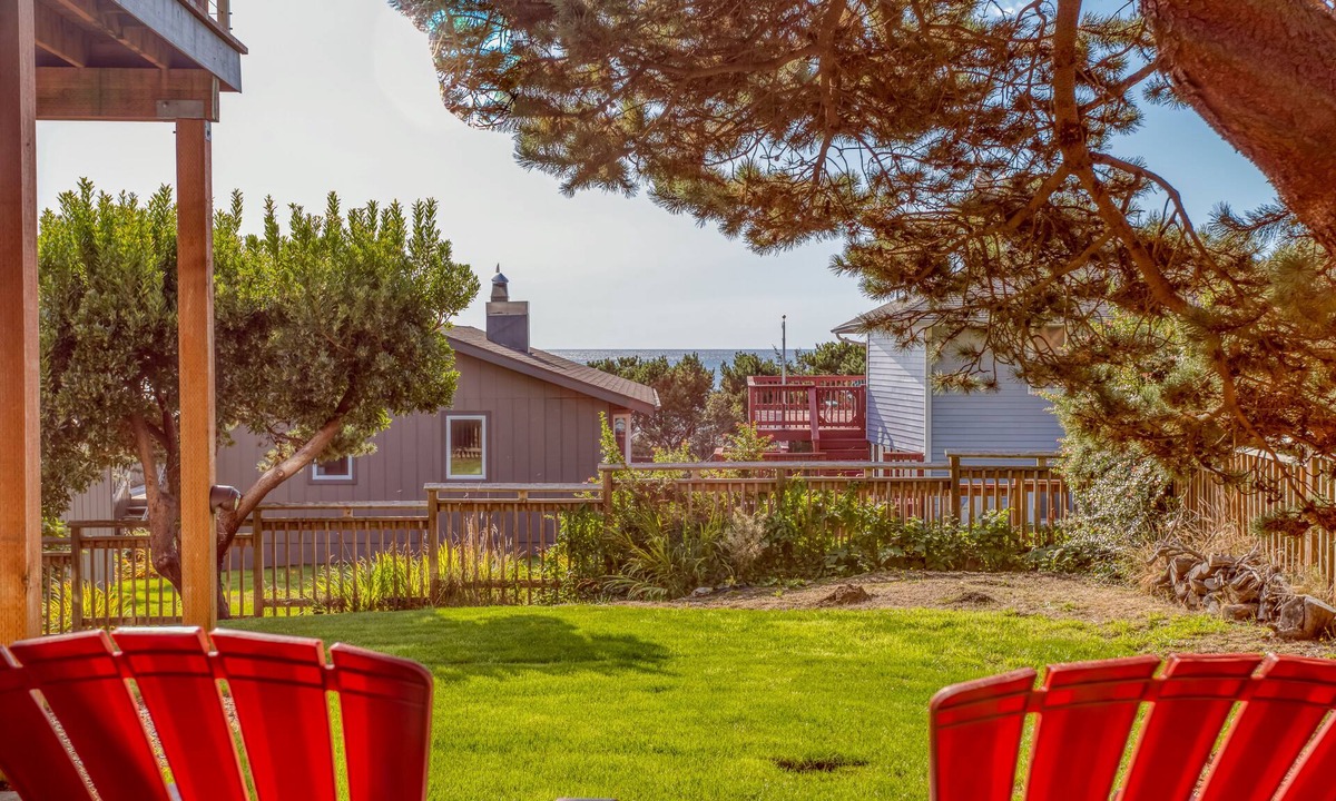 Neahkahnie Beach Apartment | Adorable, Stylish Manzanita Haven is Two Blocks from the Beach!