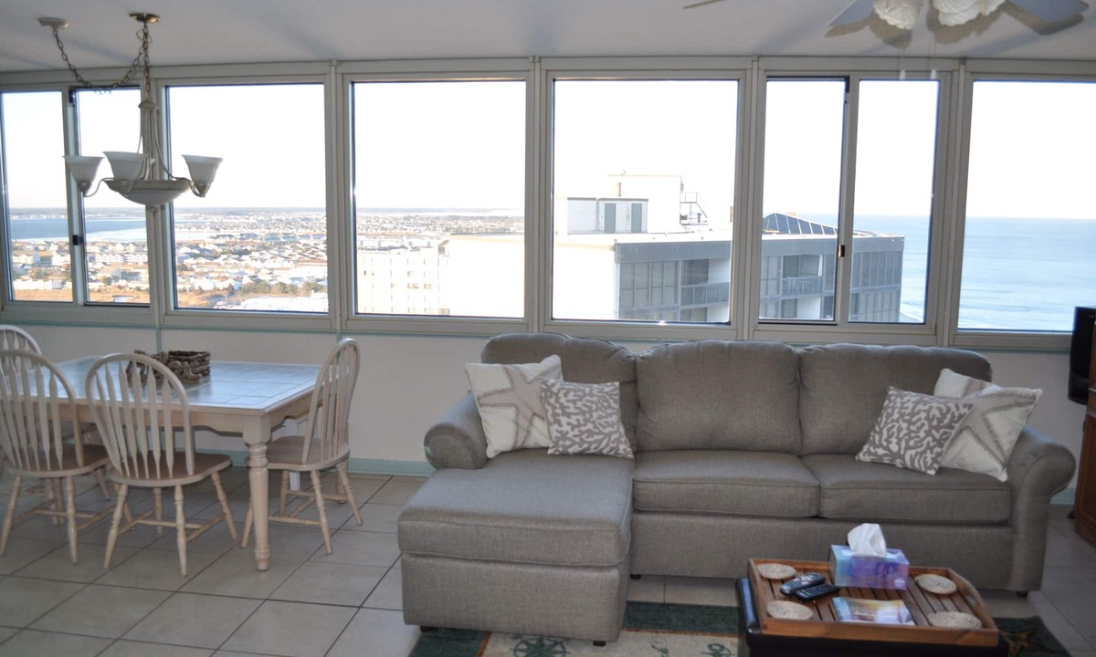 North Ocean City Condo | Affordable 2-Story Penthouse w/Panoramic Ocean And Bay Views