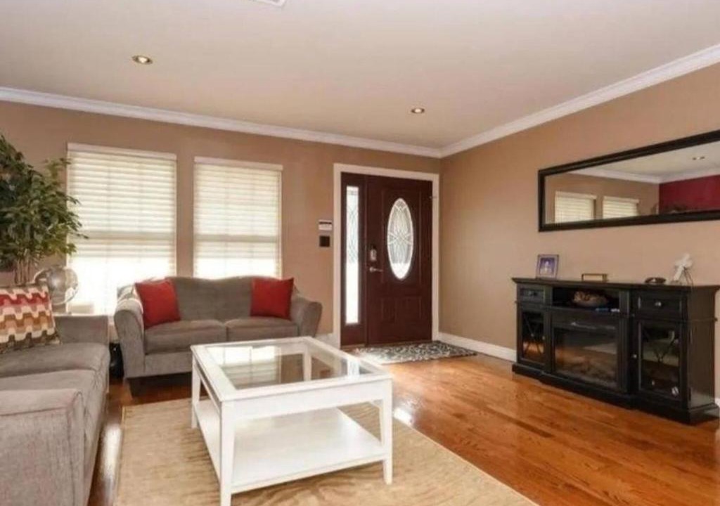 Franklin Square Apartment | Amazing 4 Bedroom In Franklin Square New York