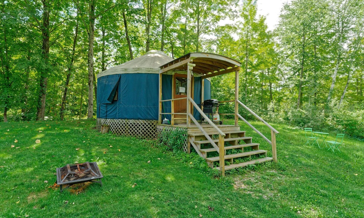 Glamping Experience New York | South Hartford
