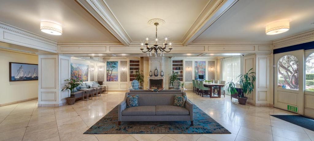Ayres Hotel Seal Beach | Seal Beach