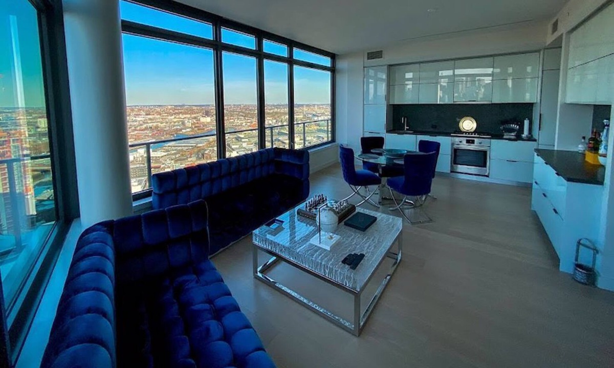 Hunters Point Apartment | Be A Part Of Our Luxury Penthouse @ 2 Blue Slip