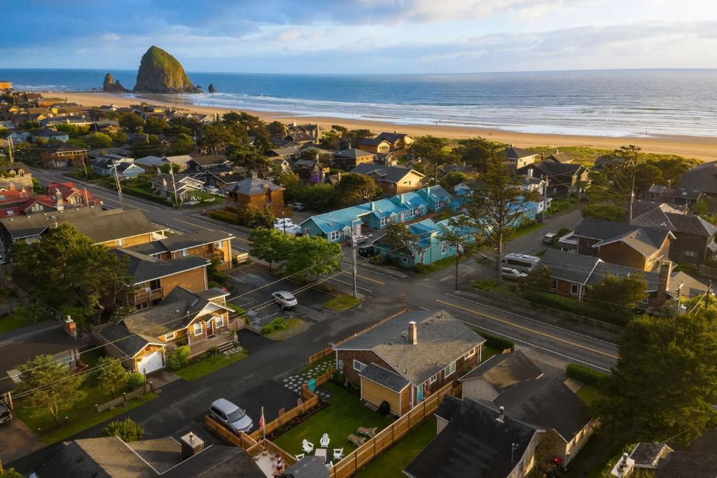 Downtown Cannon Beach House | Beach Blessing by AvantStay Ocean Views Close to the Beach
