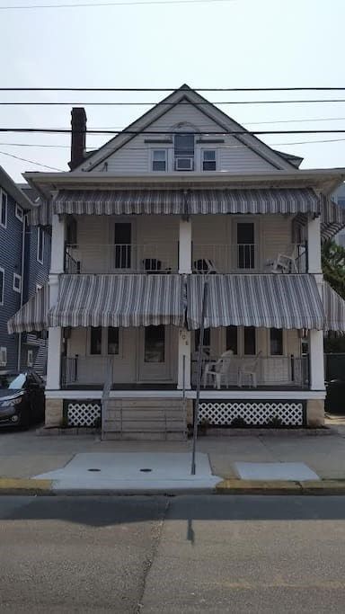 North End House | Beach Block Classic Family Home