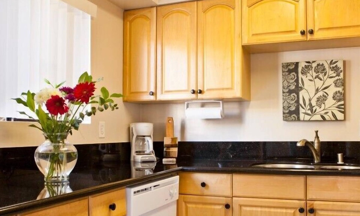 Carlsbad Village Apartment | Beachwalk Villas