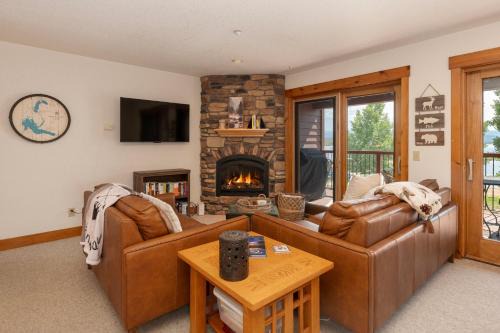 Grand Lake Apartment | Beacon Landing Condo, Lakefront on Lake Granby, Luxurious Quality with Marina Right Outside
