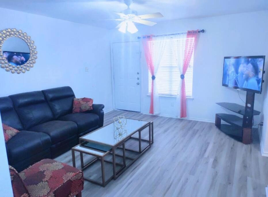 Killeen Apartment | BEAUTIFUL 3/2 APARTMENT AT AN UNBEATABLE PRICE