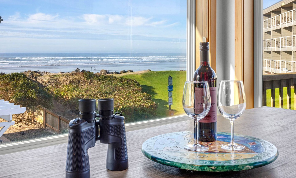 Tolovana Park House | Beautiful Ocean Views at Cannon Beach