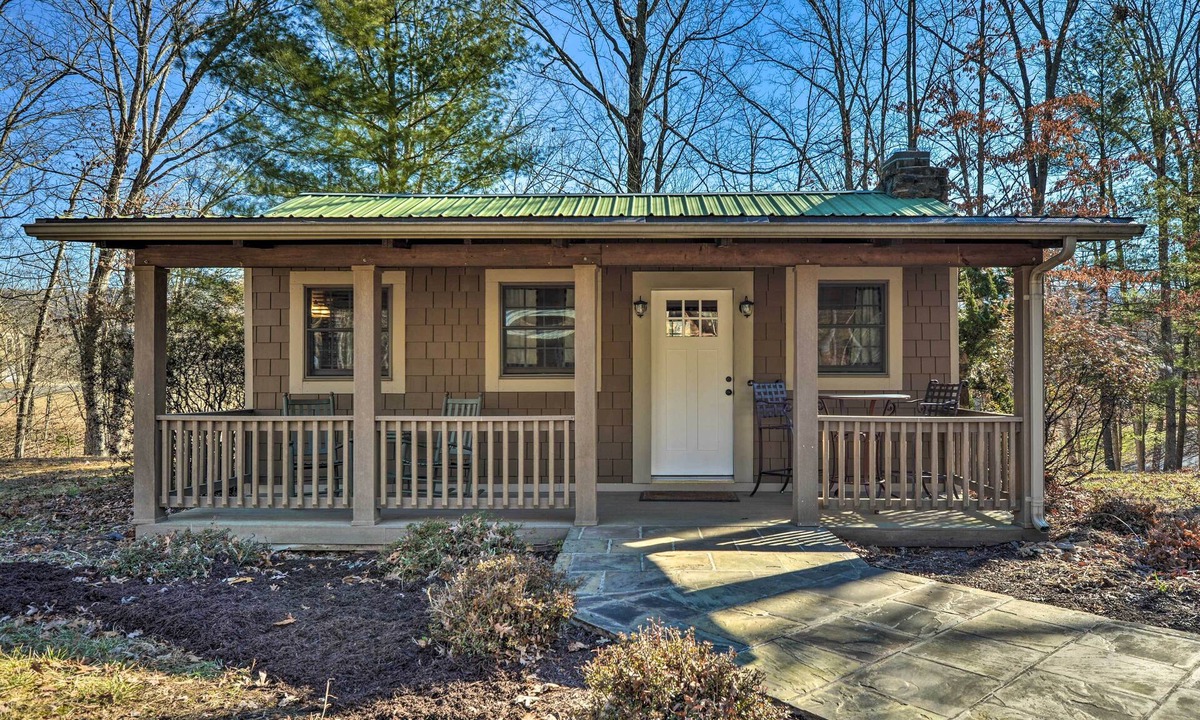 Berkeley Springs Apartment | Berkeley Springs Haven w/Sleepy Creek Access!