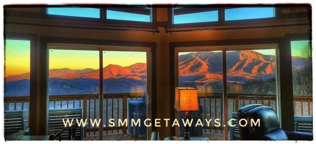 Chalet Village Ski Chalet | BEST VIEWS OF DOWNTOWN LIGHTS ANAKEESTA MT LECONTE TRAM SKY BRIDGE SKI HOT TUB