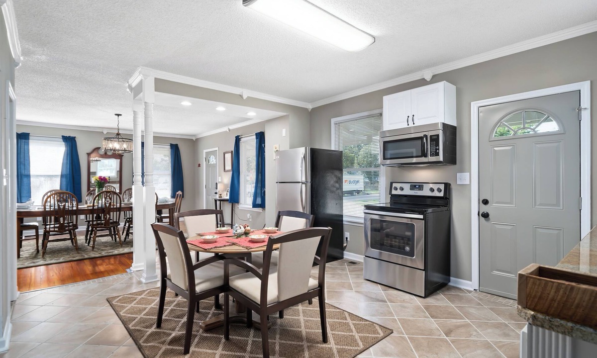 Huntsville House | Blissful on Bradley